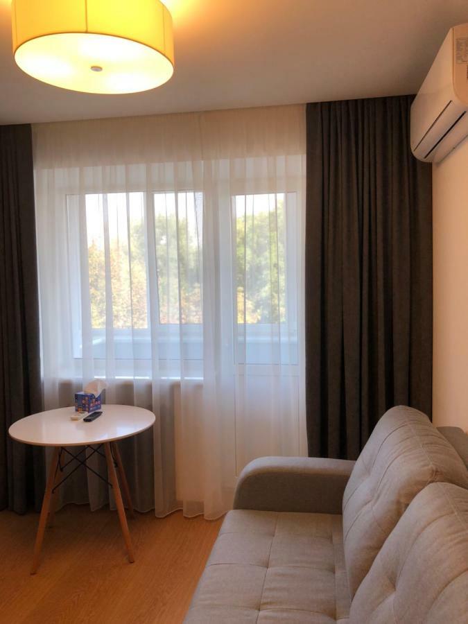 Пр Поля 110 Апартаменты Dnipro Ngoại thất bức ảnh